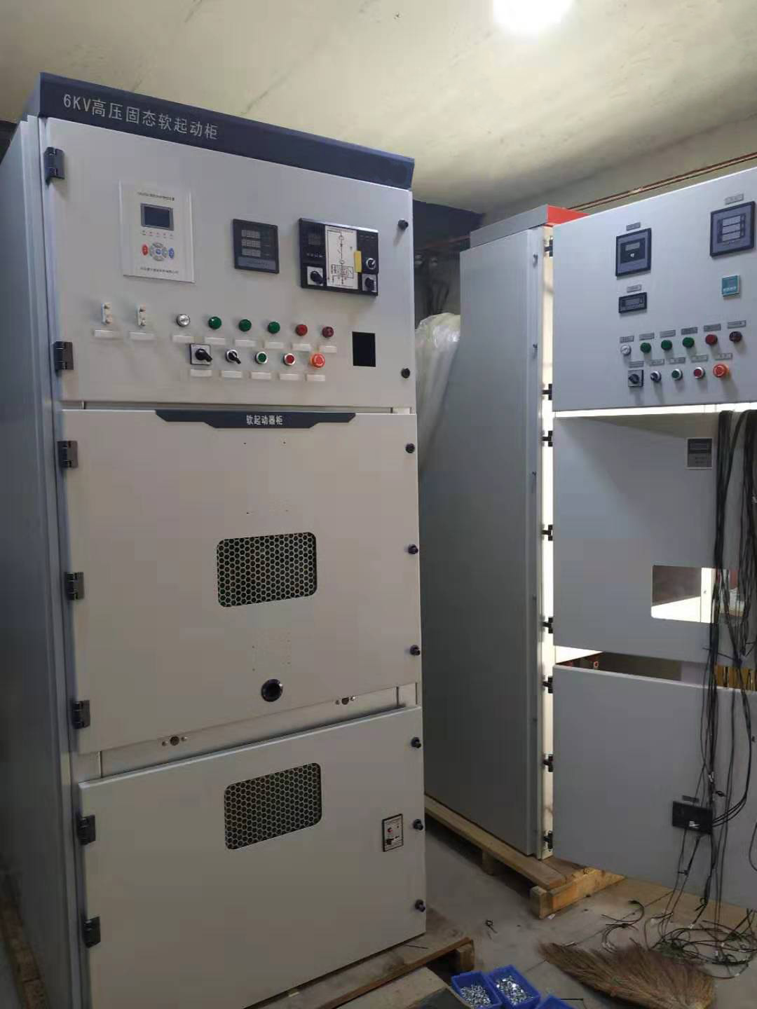 高壓固態(tài)軟啟動柜,高壓電機軟啟動裝置
